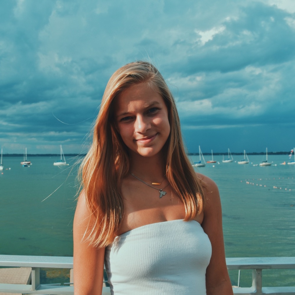 Meet your Posher, Isabel